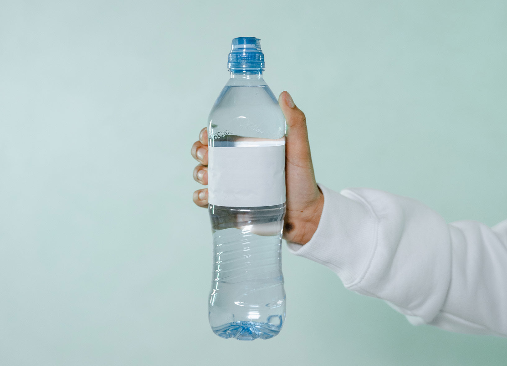 L'eau, meilleure au robinet qu'en bouteille plastique