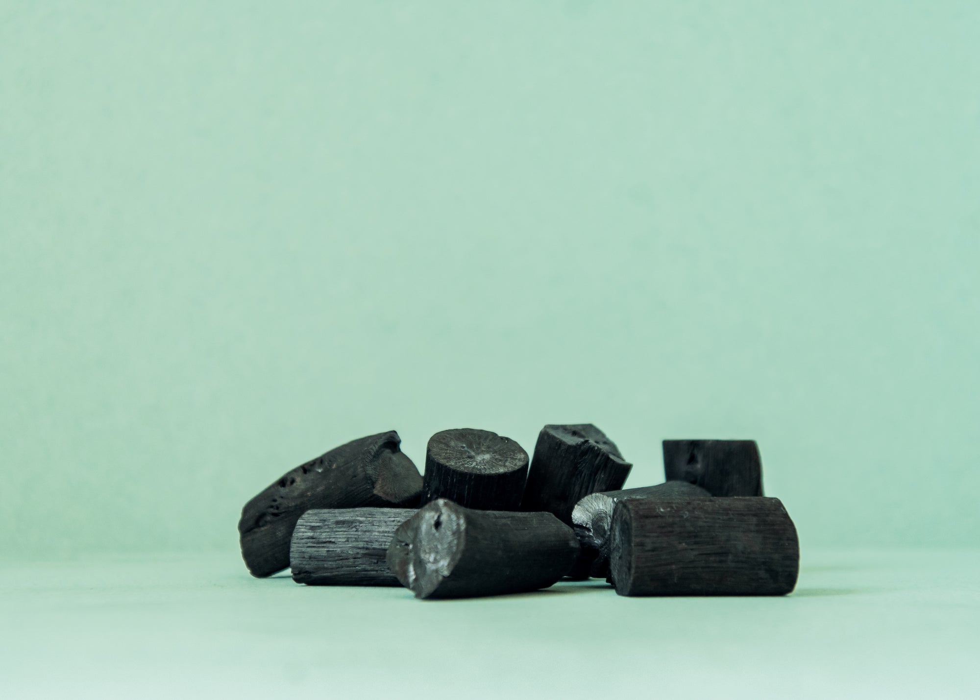 Morceaux de charbon actif en vrac ~ 100g, Binchotan